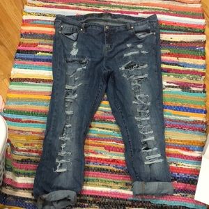 PLUS Ripped design Boyfriend Jeans